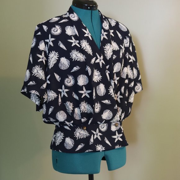 Vintage 80s | Seashell Wrap Top - Picture 1 of 8